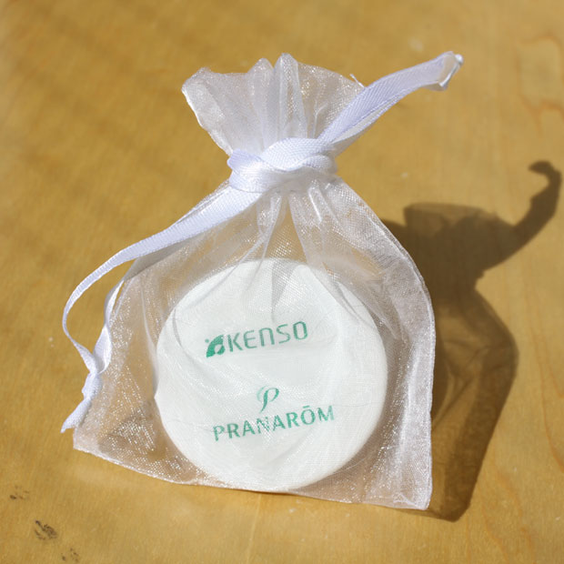 アロマストーン ( 携帯用小袋付ディフューザー ) 02281 アロマストーンディフューザー お気に入りのフレグランス ( ルームフレグランスルームコロン )精...