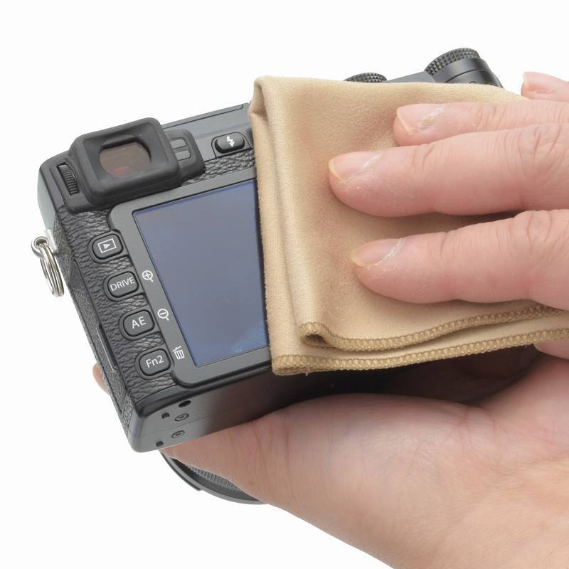 クリーニング クロス カメラ アクセサリーメンテナンス メガネ スマホ ミクロディア エピクロス ポリエステル 超極細繊維 光学機器 音楽機器 電子機器 産業機器 エツミ クリーニングクロス ミクロディアエピクロスSS 150×170mm ベージュ E-5223