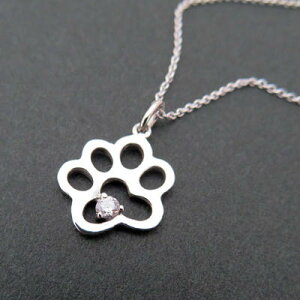 ダイヤモンド 肉球 肉球 ネックレス レディース 4月 誕生石 ネックレス ペンダント 可愛い いぬ K18wg ペンダント 猫ペンダント レディース 彼女にプレゼント 送料無料 ユーレカ 地球からの贈り物 ほっこり可愛い ワンちゃんの肉球ペンダント 美しいダイヤモンド