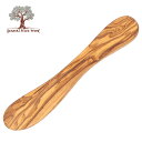 【ブランド】ジェネラルオリーブウッド General Olive Wood 【ブランド国名】チュニジア 【寸法】参考寸法（メーカー表示寸法）：18cm 　　　　長さ：およそ19.0cm～19.5cm 　　　　幅：およそ3.0cm～3.5cm 　　　　厚さ：およそ0.8cm～1.2cm 　　　　（個体差あり） 【容量】 【材質】オリーブの木 【重量】およそ26g～50g（個体差あり） 【原産国】原材料：チュニジア 【耐冷・耐熱温度】 ≪注意≫ ※上記商品説明をご覧ください。 ※撮影時の状況(光の加減等)や、携帯・パソコンのモニター等のご使用環境などにより、実際の商品と色味が異なって見える場合がございます。 ※本商品はイメージ違い等による返品や交換はお受けできません。予めご了承ください。 ●ジェネラルオリーブウッド　製品ラインナップ● ●チョッピングボード 60cm #GB050 ●チョッピングボード 50cm #GB019 ●カービングボード 溝付 50cm #GB028 ●カービングボード 溝付 40cm #GB026 ●丸皿（ラウンドプレート）26cm 大きい丸皿 トレイ #GB002 ●ハート型カッティングボード 21cm #GB034 ●ハート型カッティングボード 17cm #GB035 ●レードル 27cm かきまぜスプーン おたま #GB544 ●ハニーディッパー 15cm はちみつサーバー はちみつすくい はちみつディッパー はちみつマドラー #GB366 ●大きなバターナイフ 20cm 大きいサイズで握りやすい スプレッダー 塗り広げやすい 木製カトラリー #GB574 ●スプレッダーナイフ 19cm ナチュラルな風合いの木製カトラリー #GB501 ●スープレードル 30cm シチューレードル おたま #GB568 ●まな板 一枚板 カッティングボード 30×15×1.5cm #GB022 長方形地中海に面したチュニジア南部の都市スファクスにあるジェネラルオリーブウッド社で加工されたオリーブの木の製品です。 オリーブの木は非常に硬く、丈夫で木目が美しいことに加え、油分を多く含む為、水分がしみ込みにくく古くからキッチン用品や家具等に使われてきました。 ジェネラルオリーブウッド社の製品は、職人が一つ一つ手作業（ハンドメイド）で仕上げています。 使い込むほどに変化するオリーブの木の風合いをお楽しみ下さい。 【ジェネラルオリーブウッド（General　Olive　Wood）社について】 ジェネラルオリーブウッド社はチュニジア南部の都市スファクスのオリーブの木製品の製造会社です。 代々受け継がれる熟練の技術と経験により、職人が一つ一つ心を込めて手作り（ハンドメイド）しています。 ■オリーブの木の産地について■ オリーブの木は5000年以上前に農業目的で地中海沿岸一帯に植樹されました。 オリーブの木は地中海盆地、アラビア半島、南アジア、チュニジア・スファクスも位置するアフリカに数千年も前から存在します。 特にスファクスのオリーブ作付面積は広大で、良質なオリーブオイルが採れることでも知られています。 果実から絞った良質なオリーブオイルはヨーロッパの様々な地域に輸出されています。 オリーブの木の寿命は、他国での平均寿命は15年程度ですが、チュニジアのオリーブ木は平均寿命が100年もあります。 昔から化学肥料等を使用せず土壌が豊かで、大地の恵みをいっぱい授かったオリーブが元気に100年も生きるのです。 このように、ジェネラルオリーブウッド社は恵まれた立地条件で良質なオリーブの木製品を生産しています。 ■オリーブの木製品について■ 地中海周辺やヨーロッパではオリーブの木は神聖なものとして扱われ、平和、豊作、純粋、力、勝利のシンボルとされてきました。 オリーブの木はその美しい木目、耐久性などから家具や台所用品として古くから活用されています。 オリーブの木はゆっくりと時間をかけて成長し、10cmの太さに育つまでにおよそ20年かかると言われています。 成長過程で複雑にくねくねと曲がるため、独特なフォルムと美しい縞目模様の年輪が形成されます。 このようにして生まれたオリーブの木は自然の木目が変化に富んでいて美しく、表面がなめらかで手に馴染み、使い込む程に味わい深くなります。 手作業で一つ一つ加工する為、サイズや形状は大きく個体差があり、歪みや穴なども製品固有のものです。 また、木の皮がそのまま残されていたり、ささくれていたり、節がそのままの形で生かされているワイルドなものも見受けられます。 このような一つ一つ異なる独特の風合いもオリーブの木製品の魅力の一つです。 ■オリーブの木の抗菌作用について■ 微生物学者によると、様々な種類の木材のテストを通して、木はプラスティックよりさらに衛生的であると認めています。 例えば、「オリーブの木のまな板」表面では、プラスティック製まな板と比べてバクテリアが短時間で自然に減少してゆくことが確認されています。 (Research Institute of Foodstuffs -Wisconsin University, USA) 実際、サルモネラ菌やリステリア菌などのバクテリアは、木の上では3分未満で死んでしまいますが、プラスティックの上だと生き残る事が分かっています。 オリーブの木は見た目に美しいばかりでなく、衛生的だということも言えます。 【本製品の詳細】 チュニジア南部の都市スファクスにあるジェネラルオリーブウッド（General　Olive　Wood）社で加工されたオリーブの木のスプレッダーナイフ（バターナイフ）です。ナチュラルな風合いが特徴の天然木のカトラリーです。 しっかりした厚みがあり、存在感のあるスプレッドナイフです。 バターやジャム、ディップ等を塗り広げやすい便利なアイテムです。 大きめサイズでホイップバターやクロテッドクリーム、ジャム、レバーペースト、ピーナツバター、フィリング等をスコーンやバゲット、オープンサンドに塗るのにおすすめです。 ※本製品はブランド刻印・付属品等はございません。商品のみになります。 ※オリーブの木の製品は貴重な天然素材で作られており、一つ一つ手作りのため、同じ商品番号のものでも、下の写真のように形、重さ、サイズ、厚み、色に大きく個体差がございます。世界に一つしかない天然木の風合いをお楽しみ下さい。 ※写真は製品の一例です。本商品そのものを表すものではありません。 ※複数のセットではありません。単品での販売となります。 ※手作りの為、商品毎に形状の違いがございます。手作りの味わいとしてご理解頂けますと幸いです。 【※ご購入前の重要なご確認事項※】 本商品は特殊な性質を持つ商品です。ご購入前に、下記ご注意を必ずお読み下さい。 ※本製品はイメージ違い等によるご交換・ご返品等はお受けできません。ご購入の際、商品の写真をお送りすることが可能です。ご希望の際はメールまたはお問合せよりご連絡下さい。在庫が多い商品につきまして、お送りしたお写真の中からお選び頂く事も可能です。詳細につきましてはメールにてお問合せ下さい。 ※本製品はブランドの刻印・付属品等はございません。商品のみになります。 ※オリーブの木の製品は、採取が政府により制限・管理されている、貴重な天然素材で作られております。また、一つ一つ手作りのため、形、重さ、サイズ、色、模様等にかなり大きな個体差があります。表記の寸法・重量はあくまで目安ですので、あらかじめご了承下さい。 ※オリーブの木の材料の特性上、加工時の傷や修復跡、虫食い跡、汚れ、ひびが見られるものがございます。また、反っていたり、厚さが均一でなかったり、形が歪んでいる、がたつきがある等、かなりワイルドで粗いつくりのものもございます。また、使用しているうちに曲がってきたり、ひびが入ったりすることもございます。これらは初期不良ではございません。オリーブの木独特の‘味’としてご理解下さい。 ■お手入れ・保管法について■ 乾燥はひび割れの原因になります。こまめにお手入れをしましょう。 ●表面にオイルを塗布した状態でお届けします。初めてご使用になる際は表面を水またはぬるま湯でさっと流し、水分を拭き取って下さい。 ●ご使用後は水、またはぬるま湯で汚れを落とした後、水分をよく拭き取って下さい。ひどい汚れの場合は中性洗剤と柔らかいスポンジを使って汚れを落とし、乾燥させた後オイルを少量塗布して下さい。 ●表面の色が白っぽく変わってきたら、少量のオリーブオイルを手、または乾いた柔らかい布等に染み込ませて塗布した後、拭き取って下さい。ひび割れ防止になり、美しい木目を際立たせてくれます。 　オリーブオイルがない場合はサラダ油、亜麻仁油、ひまわり油等でも代用できます。 　※ごま油などの香りの強い油はお薦めできません。 【使用上のご注意】 ●食器乾燥機・洗浄機は使用しないで下さい。 ●表面の硬いスポンジ、たわし等は使用しないで下さい。 ●漂白剤は使用しないで下さい。 ●電子レンジ、オーブンでは使用はしないで下さい。 ●変形やひび割れ等の原因となる為長時間お湯や水に浸けないで下さい。 ●オリーブの木は水分を吸収・放出する木の性質をそのまま持ち合わせています。洗って乾燥した後は湿気はなるべく避け、直射日光やスポットライトが当たらない所に保管して下さい。 　長時間強い光や熱にさらされると反りや割れを生じることがあります。また、極度の乾燥はひび割れの原因となる為ヒーターやエアコンの温風が直接当たらない場所で保管して下さい。 ＜ご注意＞ ※本製品はご購入後のご交換・ご返品はお受けできません。ご不明な点等がございましたらご購入前にお問合せ下さい。 ※本製品はブランドの刻印はございません。 ※オリーブの木の製品は、採取が政府により制限・管理されている、貴重な天然素材で作られております。 　また、一つ一つ手作りのため、形、重さ、サイズ、色、模様等にかなり大きな個体差があります。表記の寸法・重量はあくまで目安ですので、あらかじめご了承下さい。 ※オリーブの木の材料の特性上、加工時の傷や修復跡、虫食い跡、汚れ、ひび、木の皮の部分にはがれ等が見られるものがございます。 　また、反っていたり、厚さが均一でなかったり、形が歪んでいる、がたつきがある等、かなりワイルドで粗いつくりのものもございます。 ※使用しているうちに曲がってきたり、ひびが入ったりすることもございます。オリーブの木独特の‘味’としてご理解下さい。 ※写真は製品の一例です。本商品そのものを表すものではありません。 ※スマホ・パソコンのモニター等のご使用環境の違い等により、実際の商品と色味が異なって見える場合がございます。 ※本商品はイメージ違い等による返品や交換はお受けできません。予めご了承下さい。 使い込むほどに変化するオリーブの木の風合いを長くお楽しみ下さい。 木製品のメンテナンス商品「プレミアムウッドバター」はこちらからどうぞ。 ■インゴロンプ Ingo Lomp プレミアムウッドバター 50g 【亜麻仁油と蜜蝋の成分でオリーブの木のまな板のケア・メンテナンス/保湿/保護/防水/抗菌作用/天然成分由来】■