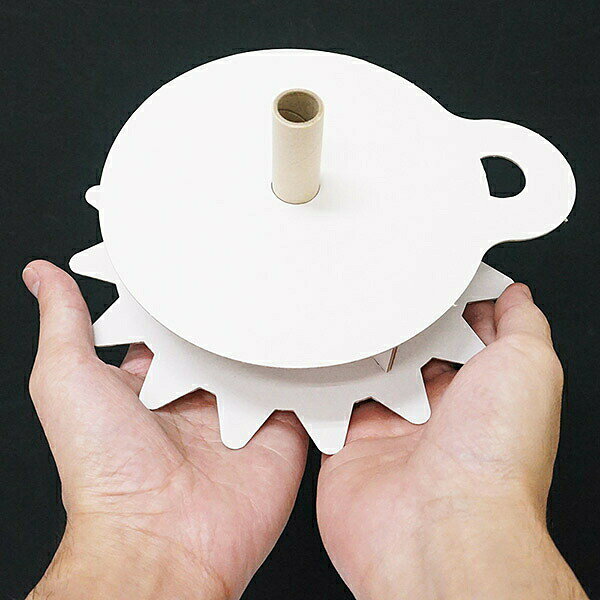 磁石の力で回転するねんどのフィギュア　工作クラフトキット/ 手作り 工作 ペーパークラフト 紙 3
