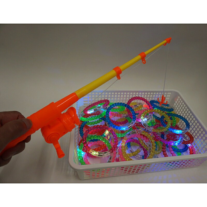 ピカピカ光るブレスレット釣り大会　72個＋予備5個 / 光る おもちゃ 玩具 景品 イ...