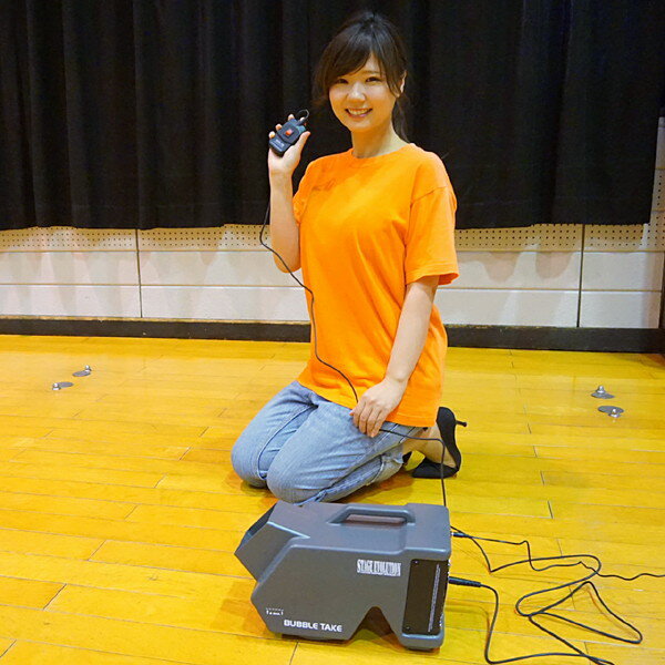 特殊効果 シャボン玉マシン 小型軽量 充電式 ...の紹介画像2