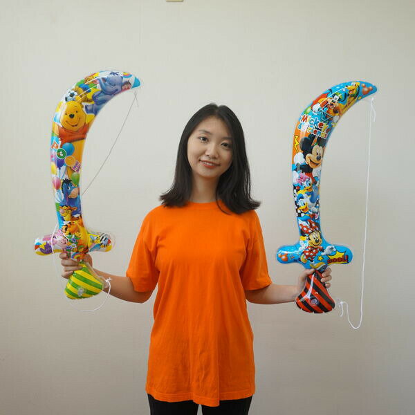 ディズニービニール玩具のエアー海賊剣　L68cm　5個＋予備1個