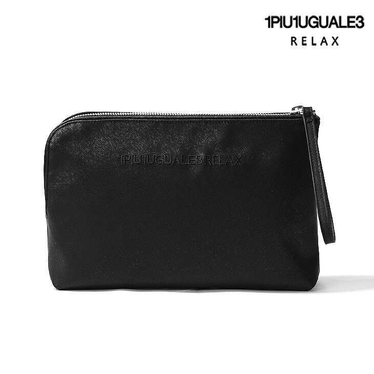 【SAFFIANO CLUTCHBAG】■Design/デザイン1PIU1UGUALE3 RELAXから、実用性に優れたクラッチバッグが登場。表面には洗練されたメタルエンブレム、裏面には立体的な刺繍ロゴを配置。前後で異なる表情を楽しめるスタイリッシュなデザインが魅力。内ポケットを完備し、財布やスマートフォンなど必要最低限のアイテムをスマートに持ち運ぶのに重宝します。●Fabric/生地感細かな型押しが美しいシンセティックサフィアーノ素材を採用。上品でリッチな質感が、大人のコーディネートを格上げする佇まい。耐久性にも優れており、日常使いしやすく手入れが簡単な点も特徴の上質生地。【1PIU1UGUALE3 RELAX】ウノ ピゥ ウノ ウグァーレ トレ リラックス"極上の普段着"としてファッショニスタに愛されてやまない、1PIU1UGUALE3 RELAX。"至高" "究極"への挑戦を胸にデザイナー自らが厳選し、着る者に高揚と感動を齎す"一着入魂"された作品で知られる1PIU1UGUALE3のカジュアルウェアラインである。服の価値を知る玄人からこそ絶対的な支持を受ける、リラックスラインならではの"究極の着心地"を是非体感してほしい。素材【表地】シンセティックレザー【裏地】ポリエステル関連商品■他のバッグは【コチラ】■グッズ一覧は【コチラ】SIZE(cm)縦横持ち手--FREE 192930※上記表は弊社にて採寸を行った実寸サイズとなります。 タグに書かれておりますサイズとは異なる場合がございます。