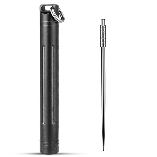 チタン つまようじ入れ 携帯 爪楊枝ケース 軽量便利 アウトドア 野外 山登り( 爪楊枝入れ*1個 + 爪楊枝) (ブラック)