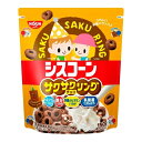 【商品説明】 シスコーンはお子さまの成長のパートナー！リング状のパフシリアルサクサク楽しい食感で、2種のカカオをブレンドしたチョコレート味のリング状パフシリアル。 1食分 (30g) に乳酸菌10億個を配合。 1食分 (30g) に牛乳200mlをかけて食べると、1日に必要なカルシウムと鉄分の1/2、9種類のビタミンの1/3以上が摂取できます。 【原材料】 砂糖（国内製造）、コーングリッツ、小麦粉、ココアパウダー、果糖、チョコレート（乳成分を含む）、小麦全粒粉、カカオマス、食塩、乳酸菌粉末／炭酸カルシウム、ビタミンC、香料、ピロリン酸鉄、乳化剤（大豆由来）、酸化防止剤（ビタミンE）、ナイアシン、パントテン酸カルシウム、ビタミンB6、ビタミンB1、ビタミンB2、葉酸、ビタミンD、ビタミンB12 【栄養成分表】 [1食分(30g)当たり]エネルギー117kcal(243kcal)、たんぱく質2.0g(8.8g)、脂質0.96g(8.80g)、炭水化物25.5g(35.4g)、糖質24.5g(34.4g)、食物繊維1.0g(1.0g)、食塩相当量0.25g(0.46g)、カルシウム132mg(359mg)、鉄4.5mg(4.5mg)、ナイアシン4.2mg(4.4mg)、パントテン酸0.81mg(1.95mg)、ビタミンB1 0.36mg(0.44mg)、ビタミンB2 0.18mg(0.49mg)、ビタミンB6 0.45mg(0.51mg)、ビタミンB12 0.45μg(1.07μg)、ビタミンC 36mg(38mg)、ビタミンD 3.3μg(3.9μg)、葉酸99μg(109μg) ※括弧内は牛乳200mlを加えた場合の計算値です (パッケージの表記と若干異なる場合があります) 【アレルギー】 小麦、乳成分、大豆