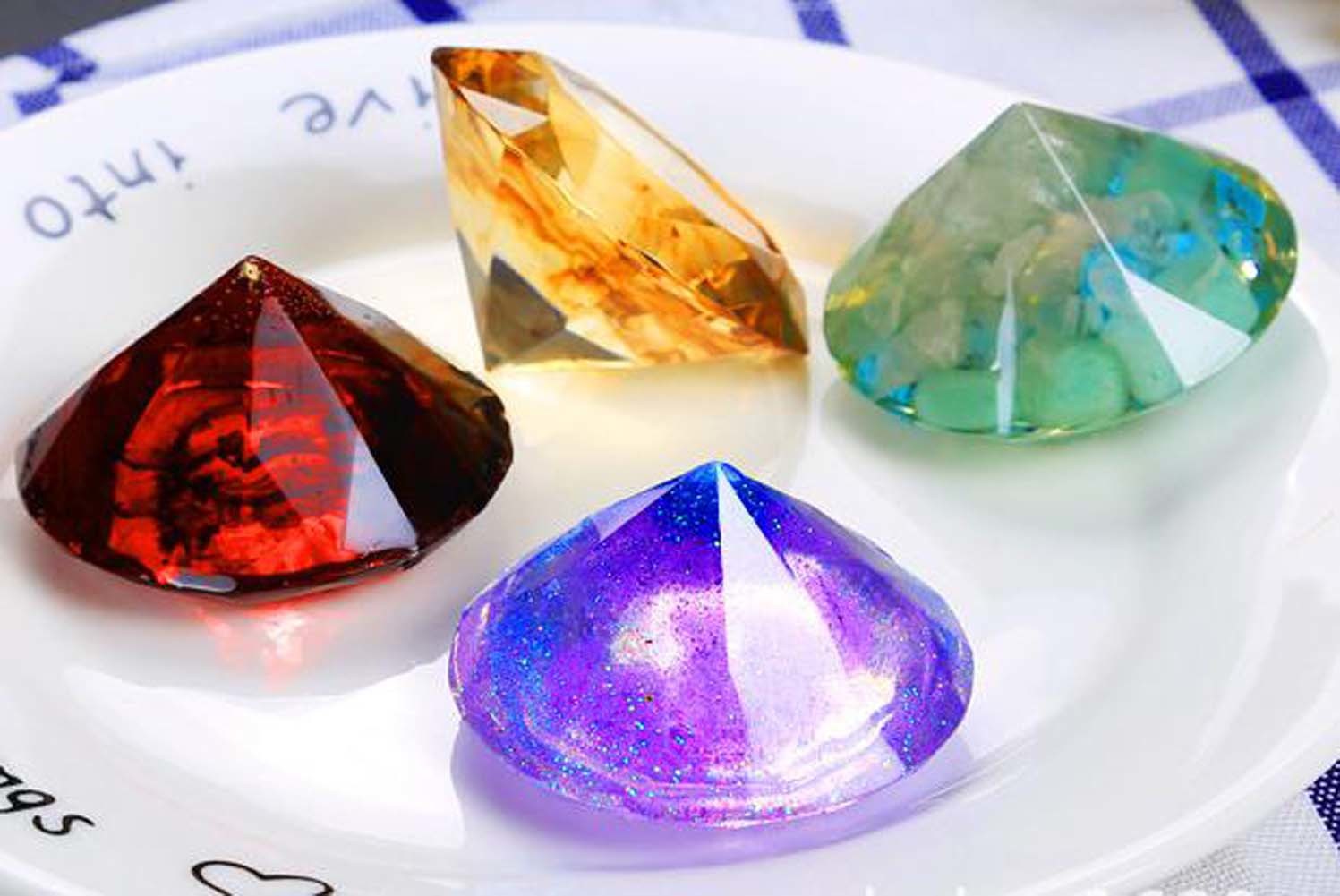 ダイヤモンド 2個セット レジン シリコンモールド ネックレス アクセサリー パーツ 作成 シリコン モールド 型 抜き型 キット 道具 【オススメ】 UVレジン 土台 手芸 オルゴナイト ダイヤ ダイヤカット 多面カ格安通販　バレンタイン　人気　ランキング