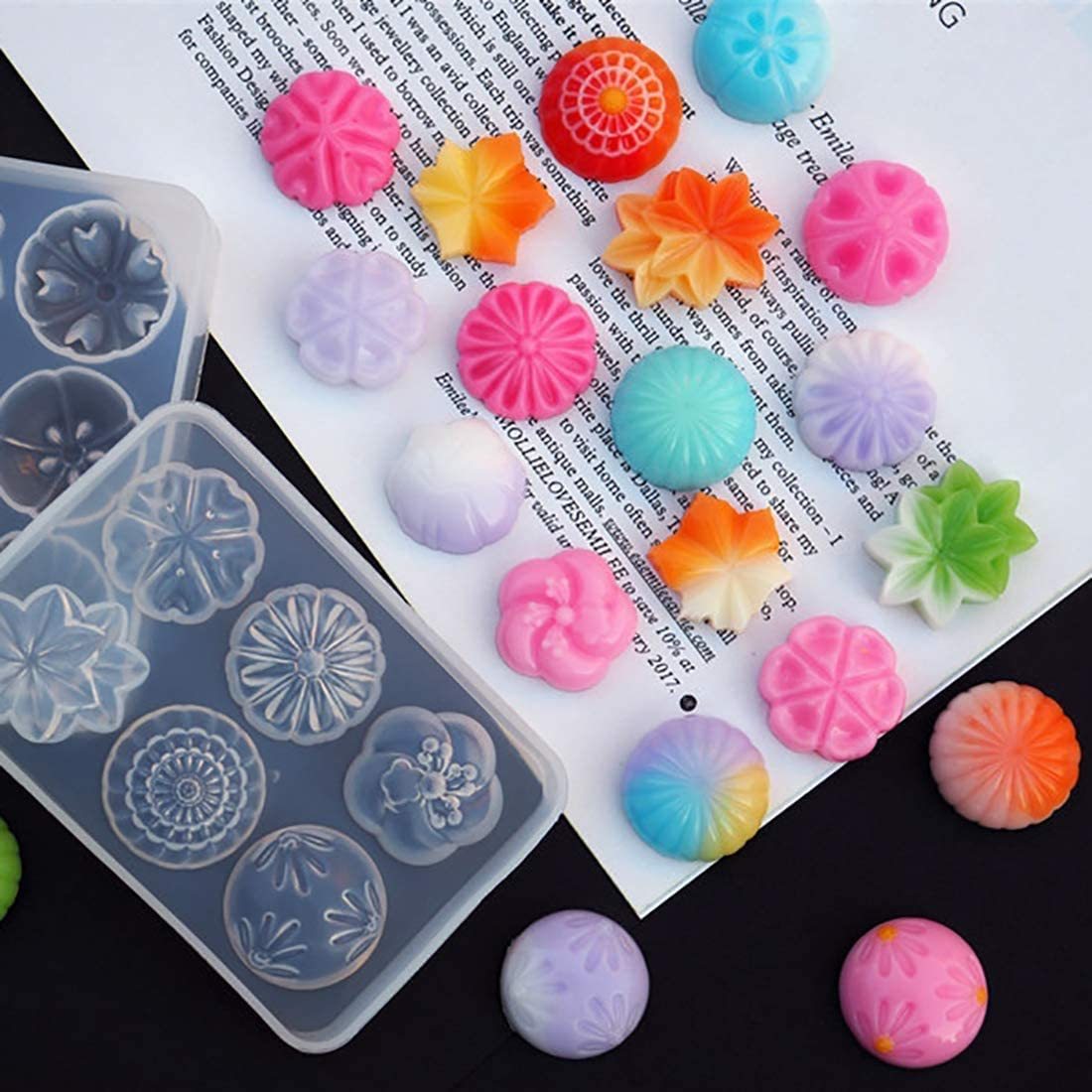 シリコンモールド 和菓子形 花 葉 シリコン モールド レジン UVレジン エポキシ樹脂 アロマストーン 手作り 石鹸 キャンドル 樹脂 粘土 オルゴナイト 型 抜き型 12種類 菱形 星 蝶 扇子 花