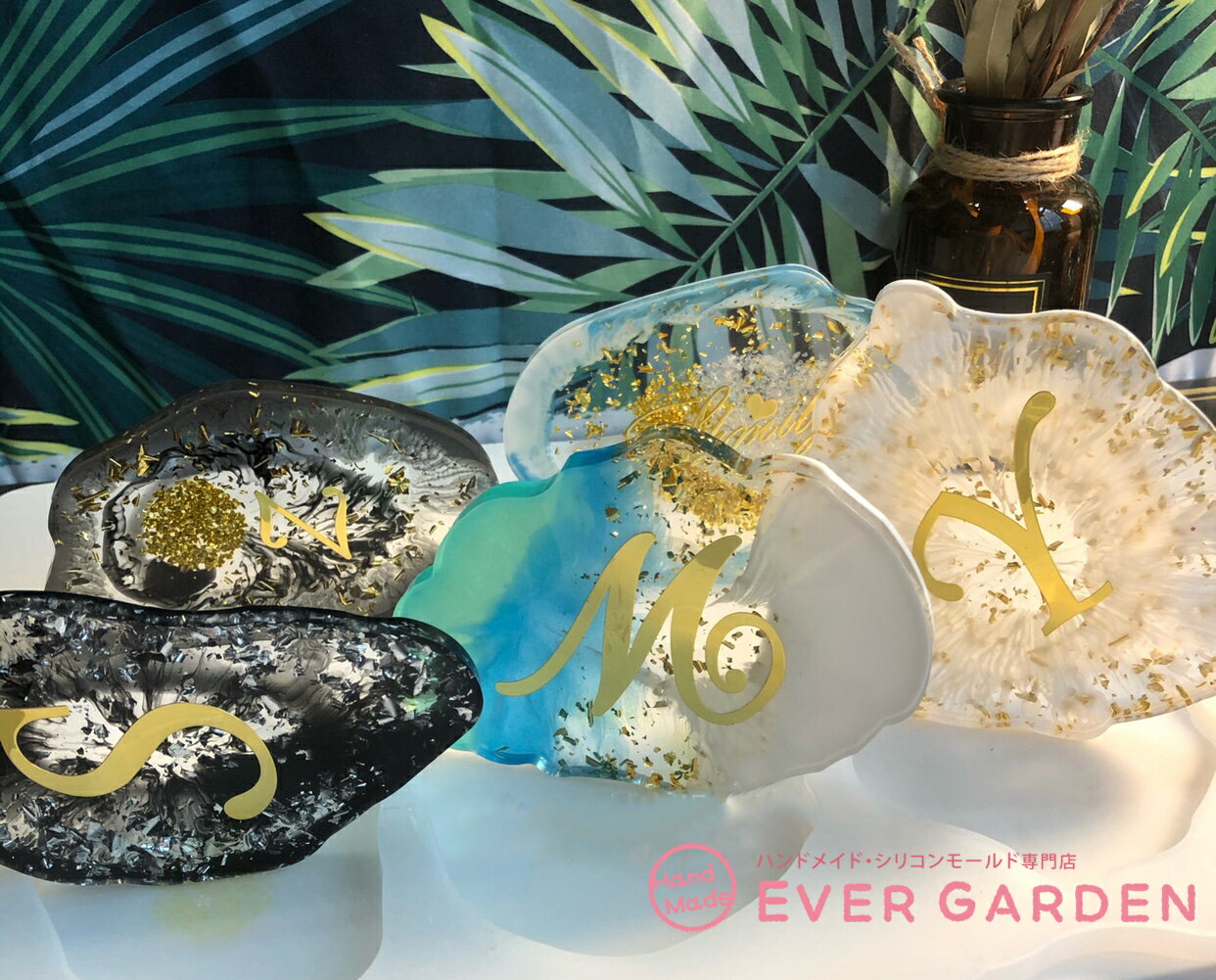 シリコンモールド アゲートスライス シリコン モールド レジン UVレジン エポキシ樹脂 アロマストーン 手作り 石鹸 キャンドル 樹脂 粘土 オルゴナイト 型 抜き型 コースター 置き皿格安通販　バレンタイン　人気　ランキング