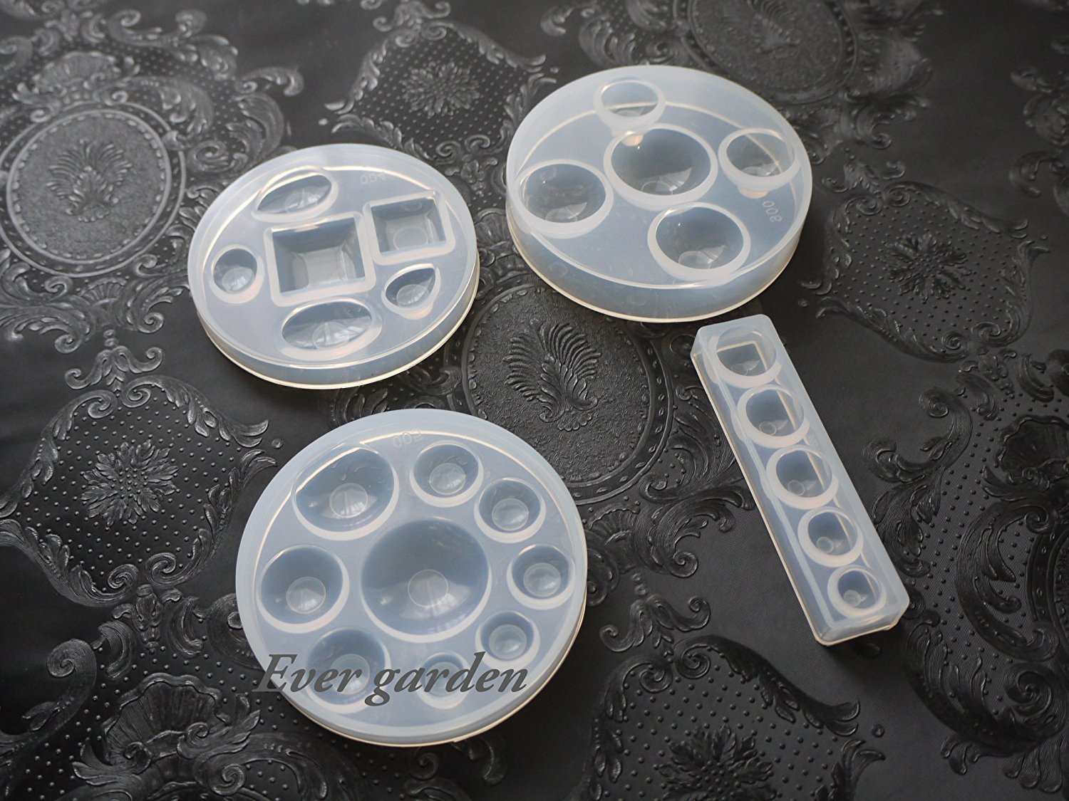 4個セット レジン 半球 正方形 丸 しずく ドロップ シリコンモールド レジン ネックレス アクセサリー パーツ 作成 シリコン モールド シリコン型 抜き型 キット 道具 【オススメ】 UVレジン 球体格安通販　バレンタイン　人気　ランキング