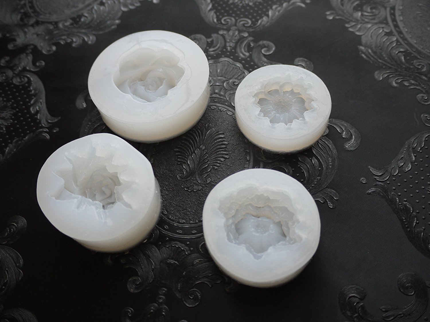 花 4個セット レジン バラ 薔薇 シリコンモールド ネックレス アクセサリー パーツ 作成 UVレジン エポキシ樹脂 樹脂粘土 型 抜き型 キット 道具格安通販　バレンタイン　人気　ランキング