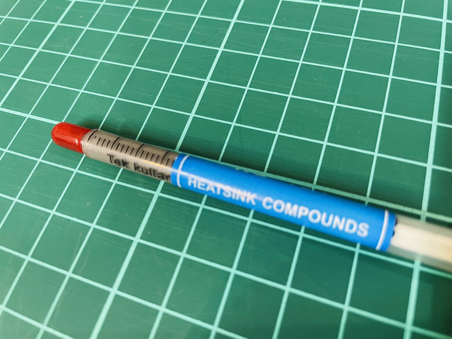 CPUグリスシリコングリス放熱用サーマルグリスヒートシンク0.8g新品CPUヒートシンクグリス0.8gタイプ新品