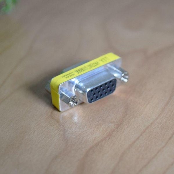 VGA 延長アダプタ D-Sub 15ピンメス/メス 中継 コネクタVGA 延長アダプタ コネクタ形状 D-Sub 15ピン(ミニ) メス × D-Sub15 ピン(ミニ) メス