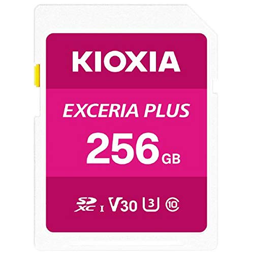4K動画およびフルHD映像の撮影に適したEXCERIA PLUS SDHC/SDXC UHSーI メモリカードは、フォトグラファーや映像クリエーターに適しています・長時間記録が可能な大容量。残量の心配をすることなく撮影に集中することができます説明 ●メーカー:KIOXIA ●型番:KSDH-A256G ●商品名:EXCERIA ●容量:256GB ●スピードクラス:CLASS10/UHSスピードクラス3 ●外形寸法:32.0mm x 24.0mm x 2.1 mm ●質量:約2g ●インターフェース:UHS-I ●ビデオスピードクラス:V30 ●最大読取り速度:98MB/s ●最大書込み速度:65MB/s