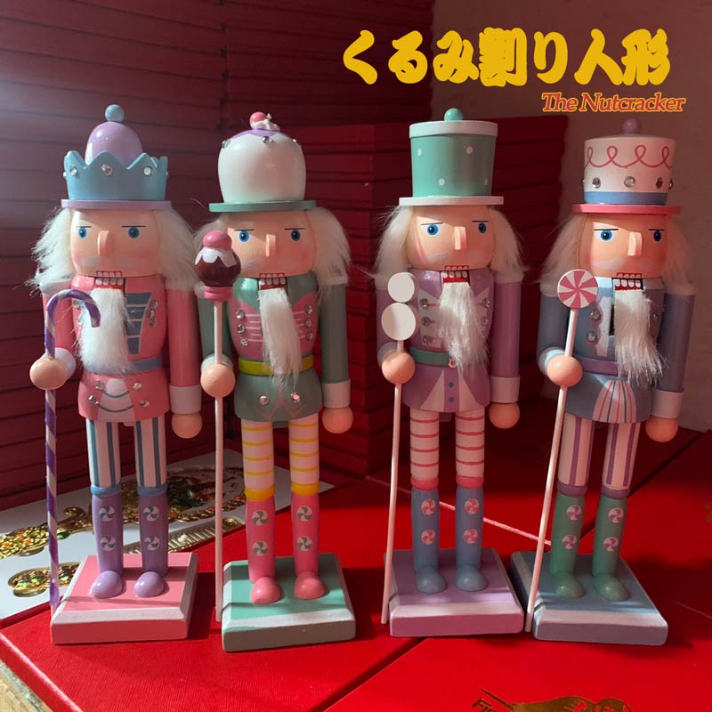 木製 くるみ割り人形 木工品 25cm 手作り マカロンカラー おもちゃ ハンドメイド 置物 置き物 インテリアオブジェ ウマ 北欧雑貨 ドイツ兵士人形 贈り物 クリスマス ハロウィン かわいい 洋風 誕生日 キッズ 子供部屋装飾 ja680c0c0f6