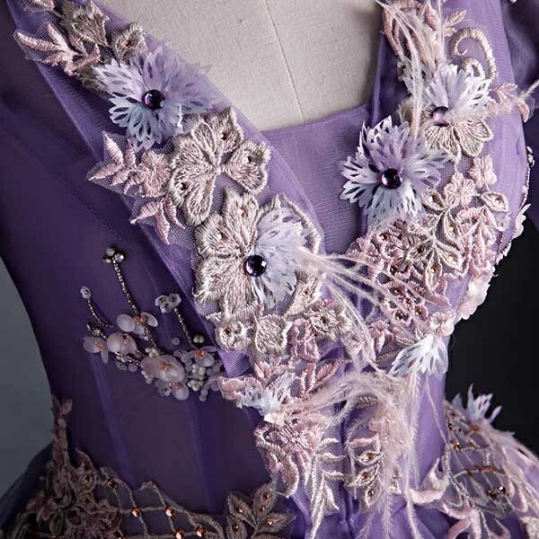 ロングドレス カラードレス プリンセスライン 編み上げ 袖あり 5分袖 バックレス オープンバック 透け感 パーティードレス パープル 紫 イブニングドレス 花柄 刺繍 Vネック ドレス 大人 ピアノ 発表会 フォト婚 演奏会 S M L XL 2XL da077x1x1t2