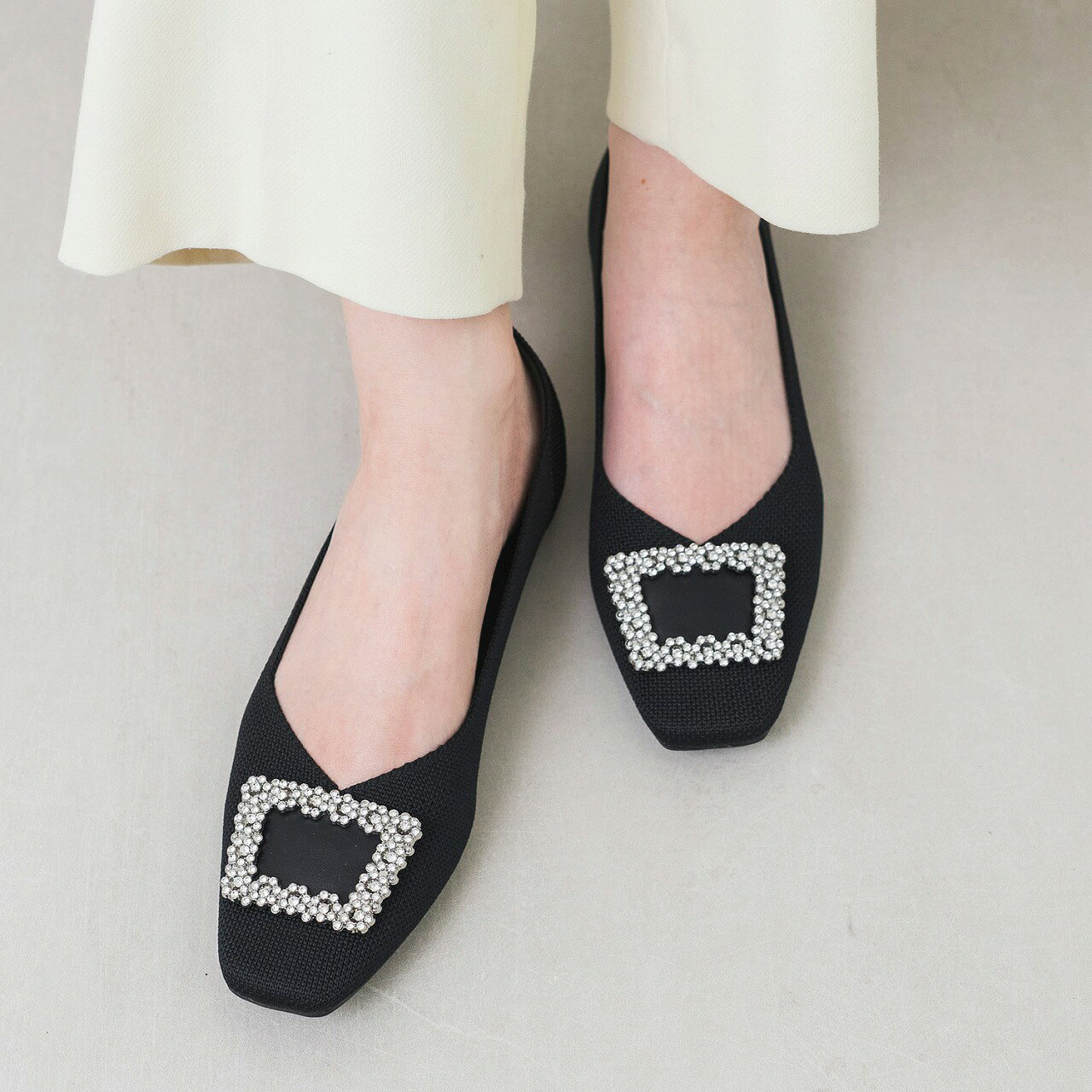 Rakuten - 【公式】【SALE／75%OFF】イーボル EVOL スクエアニットビジューバックルフラットパンプス パンプス フラットシューズ ブラック レディース 靴 スクエアトゥ 軽量 ニット素材 ソフト バックル 通勤 通学 オフィスカジュアル