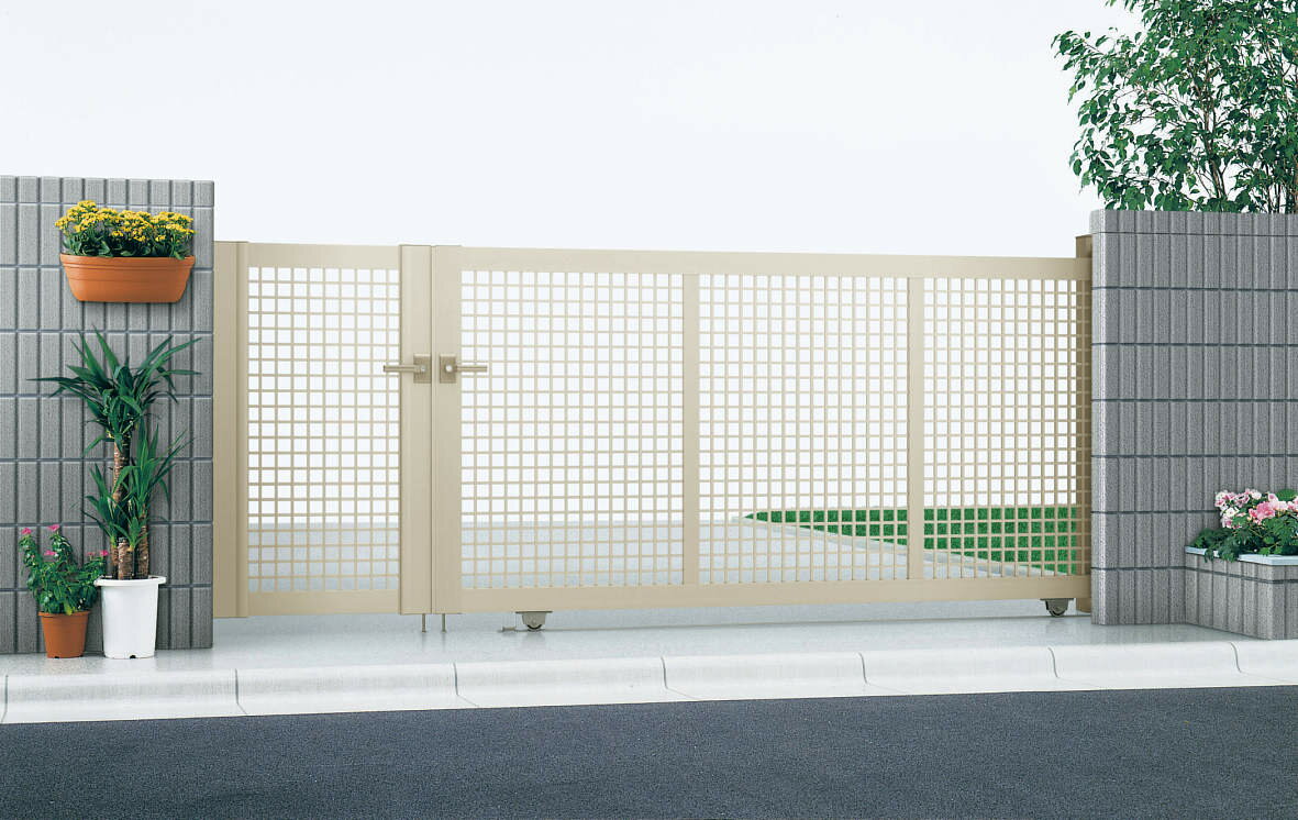 伸縮ゲート YKKap YKK エクスライン引戸3型 H14 開き戸付き アルミカラー［20・07-14] 開口幅2578 引戸幅2000 カーテンゲート 伸縮門扉