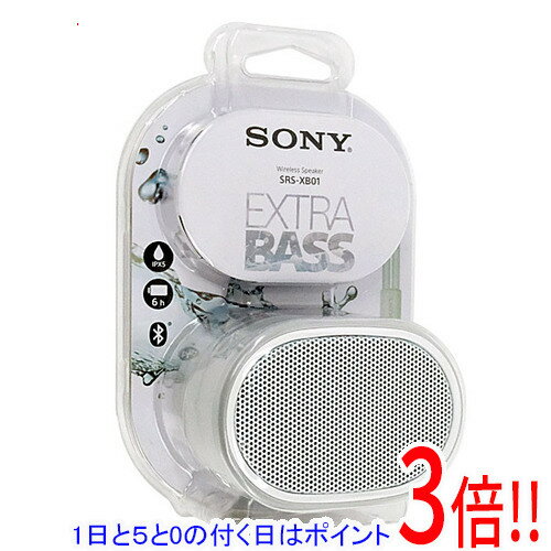 商品名【延長保証対応!!】SONY ワイヤレスポータブルスピーカー SRS-XB01(W) ホワイト商品状態 新品です。 商品説明 ・直径約37.5mm口径のフルレンジスピーカーユニットを搭載したワイヤレスポータブルスピーカー。迫力ある重低音とクリアな音を楽しめる。 ・IPX5相当の防水性能により、お風呂やキッチン、アウトドアでも水しぶきを気にせず使用できる。3時間の充電で最長6時間再生できるバッテリーを内蔵。 ・近くにスマホがなくても、スピーカー本体の操作ボタンで再生・停止・曲送り、曲の頭出しが可能。持ち運びに便利なストラップが付属。 商品名 ワイヤレスポータブルスピーカー 型番 SRS-XB01 (W) [ホワイト] 仕様 [ワイヤレス再生] Bluetooth ○ [基本スペック] 総合出力 3 W バージョン Bluetooth標準規格ver.4.2/Bluetooth標準規格Power Class1 駆動時間 電池持続時間(Bluetooth接続時)：約6時間 電源 microUSB/充電池 対応プロファイル A2DP/AVRCP/HFP/HSP 対応コーデック SBC 防水・防滴 IPX5 自動スリープモード ○ マイク ○ 再生チャンネル モノラル スピーカー構成 フルレンジ スピーカー方式 パッシブラジエーター方式 [入出力端子] ミニプラグ入力 ○ 入力端子 ミニプラグ入力x1 アナログ入力合計 1 [サイズ・重量] 幅x高さx奥行き 81.5x57.5x56.5 mm 重量 160 g メーカー SONY製 その他 ※商品の画像はイメージです。その他たくさんの魅力ある商品を出品しております。ぜひ、見て行ってください。※返品についてはこちらをご覧ください。　