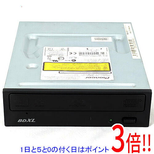 商品名【中古】PIONEER 内蔵型ブルーレイドライブ BDR-208MBK商品状態動作確認済みの中古品です。※中古品のため、使用感や傷、汚れ等がある場合がございます。型番BDR-208MBK バルク [ブラック]仕様[基本スペック]設置方式 内蔵接続インターフェース SATAキャッシュ 4MB[再生可能メディア]BD-R ○BD-RE ○BD-R XL ○BD-RE XL ○DVD-R ○DVD-RW ○DVD-R DL ○DVD+R ○DVD+RW ○DVD+R DL ○DVD-RAM ○[記録可能メディア]BD-R ○BD-RE ○BD-R XL ○BD-RE XL ○DVD-R ○DVD-R DL ○DVD+R ○DVD+R DL ○DVD-RW ○DVD+RW ○DVD-RAM ○[サイズ・重量]重さ 740 g幅x高さx奥行 148x42.3x180 mm付属品※付属品なし。本体のみとなります。ご確認のうえご検討ください。その他※掲載画像は代表画像です。実際の商品と細部が異なる場合がございますので、商品状態につきましては表記の内容をご確認ください。※返品についてはこちらをご覧ください。　