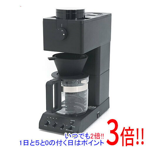 商品名【延長保証対応!!】TWINBIRD 全自動コーヒーメーカー CM-D465B商品状態新品型番CM-D465B仕様メーカー：ツインバード[基本仕様]容量：6 杯サーバータイプ：ガラス容器フィルター：紙フィルタータンク容量：900 ml消費電力：800W電源コードの長さ：1.4 m[主な機能]コーヒー：○ミル付：○全自動：○蒸らし機能：○オートオフ：○[サイズ・重量]本体サイズ(外形寸法)：幅160x高さ425x奥行335mm質量：4.5kgその他※掲載画像は代表画像です。実際の商品と細部が異なる場合がございますので、商品状態につきましては表記の内容をご確認ください。※返品についてはこちらをご覧ください。■延長保証について詳しくは下記をご覧ください。・延長保証（自然故障プラン）のご案内はコチラ・延長保証（物損付きプラン）のご案内はコチラ　