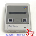 商品名【中古】任天堂 ニンテンドークラシックミニ スーパーファミコン商品状態 動作確認済みの中古品です。 ※中古品ですので、傷、汚れ等ある場合がございます。 ご理解の上、ご検討お願いします。 商品説明 懐かしく新しいスーパーファミコン 付属のHDMIケーブルでテレビとつなぐだけの簡単接続。 懐かしのスーパーファミコンソフトを20タイトルと未発売の1タイトルを合わせた21タイトル収録。 商品名 ニンテンドークラシックミニ スーパーファミコン 仕様 商品内容 ・本体 1台 ・専用コントローラー 2個 ※1個ありません ・ハイスピードHDMIケーブル 1本 ※ありません ・USBケーブル(電源供給用) 1本 ※ありません ・取扱説明書 ※ありません 付属品 ※画像のものがすべてです。ご確認後、ご検討お願いします。 その他 ※商品の画像はイメージです。その他たくさんの魅力ある商品を出品しております。ぜひ、見て行ってください。※返品についてはこちらをご覧ください。　