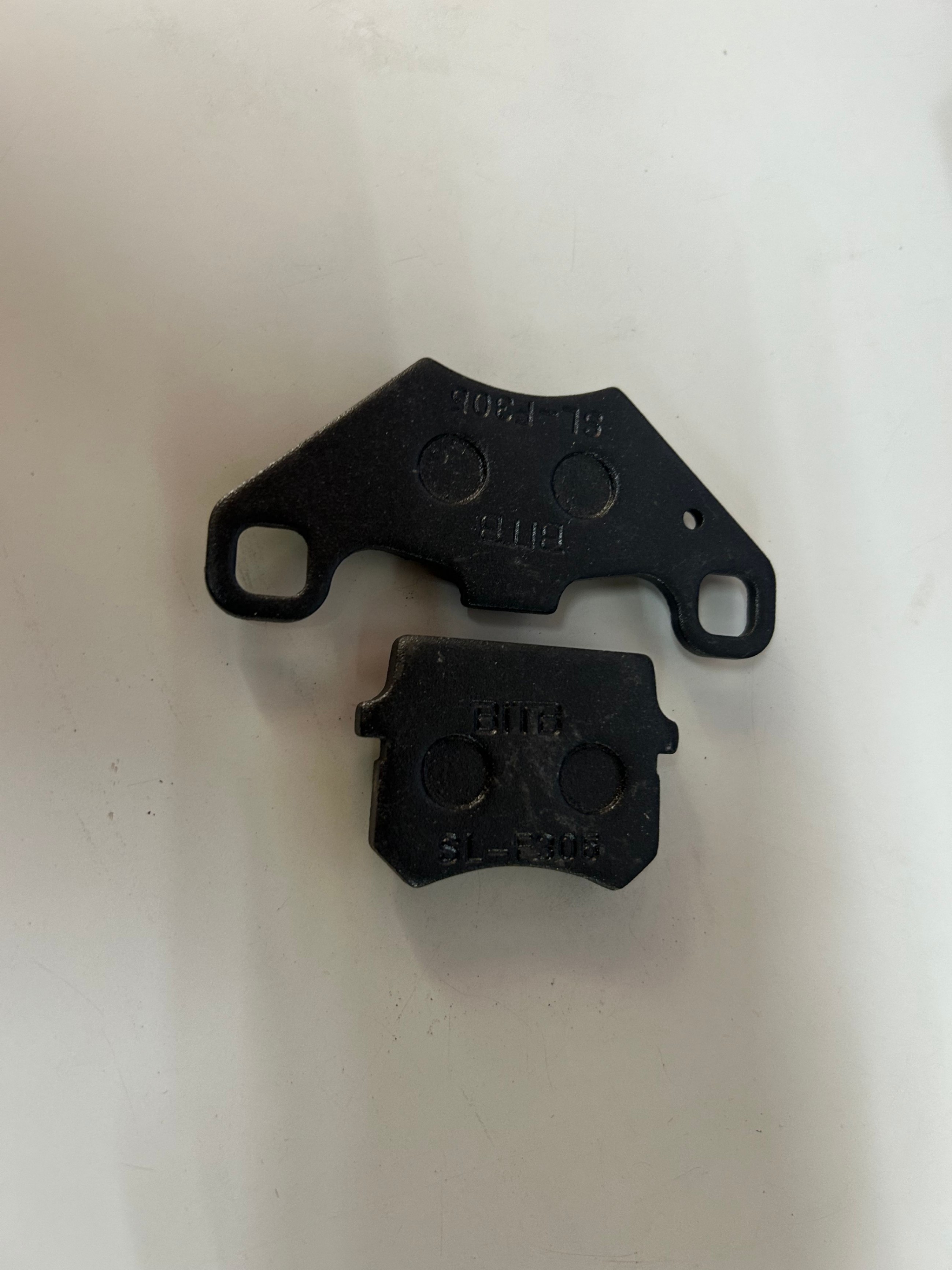 四輪バギーRZ-XJ-R用ブレーキシュー