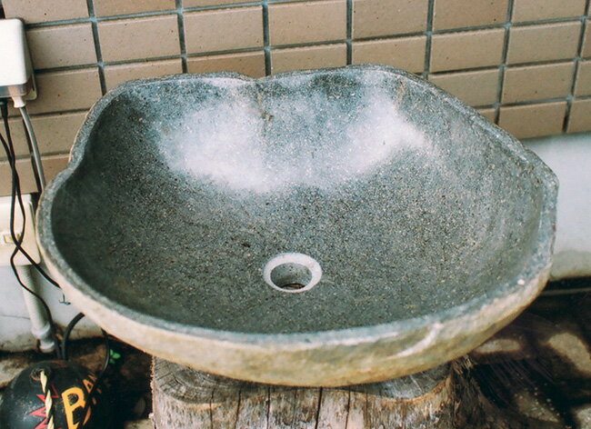 天然手洗い鉢（26203）（ジャービス商事）エクステリア　水まわり用品　洗面所　ガーデン用品　水受け　自然石