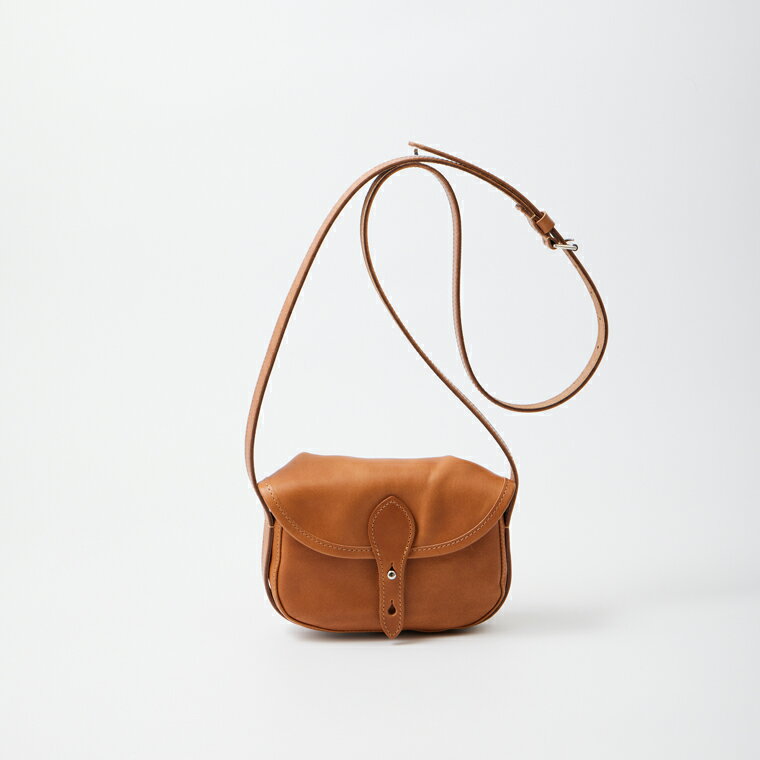 BEORMA LEATHER COMPANY (ベオーマレザーカンパニー) TUSCANY LEATHER SMALL CARTRIDGE BAG - TAN トス..