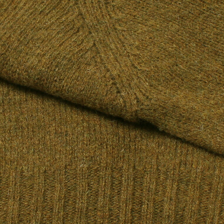 HARLEY OF SCOTLAND (ハーレーオブスコットランド) PURE NEW WOOL SADDLE SHOULDER CREW NECK SWEATER - DARK OLIVE 2