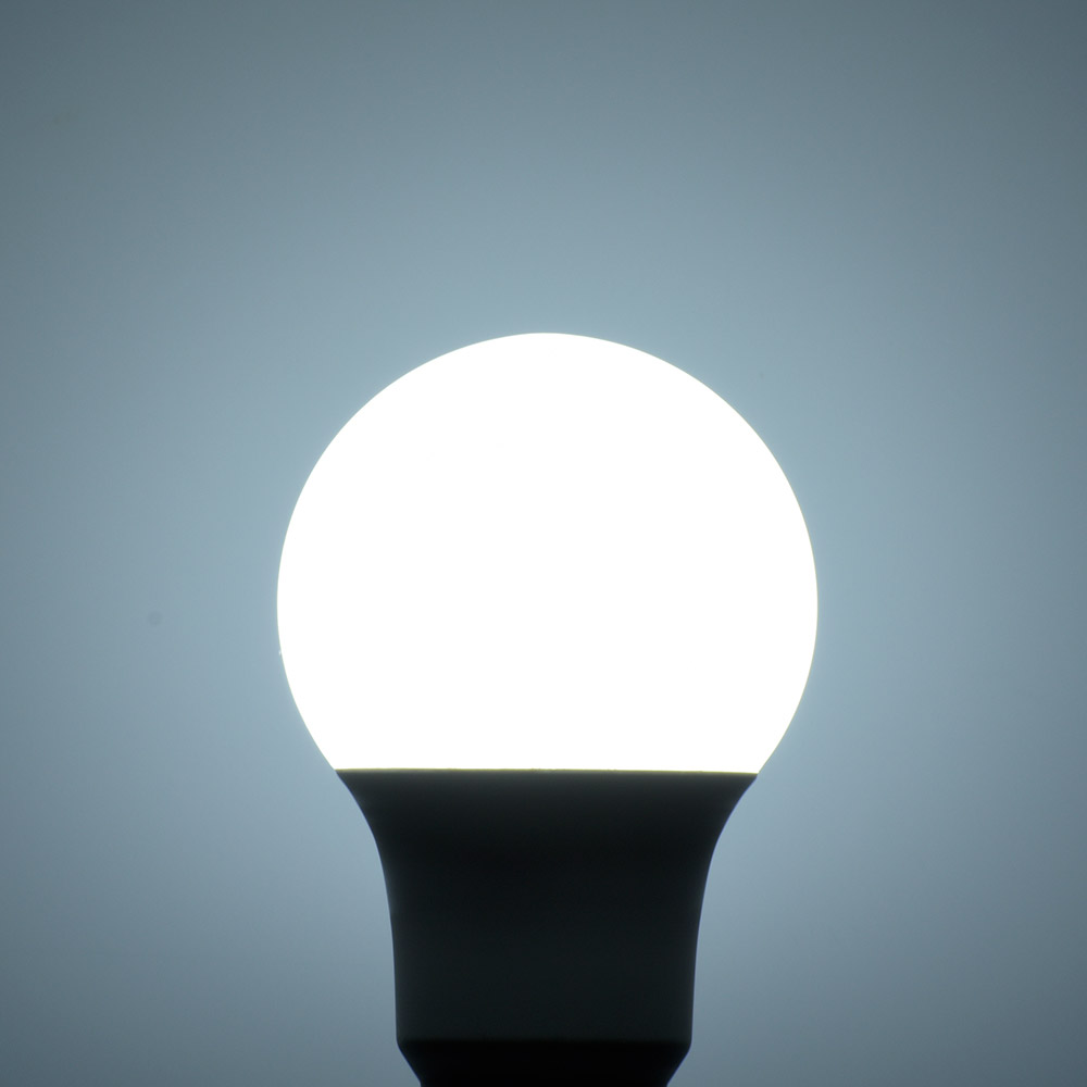 LED電球 密閉形器具対応 LED電球（60形相当/860lm/昼光色/E26/全方向280°/密閉形器...