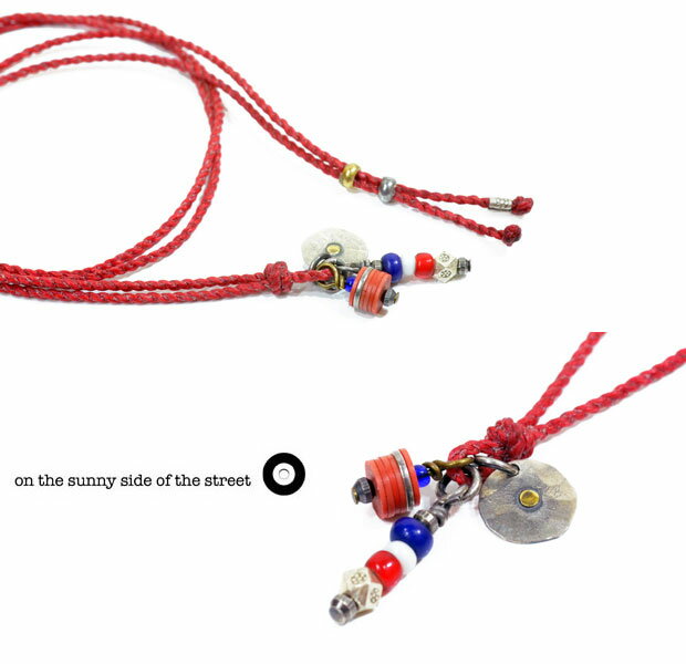 on the sunny side of the street210-211/レッドTrade Beads Long Necklace & 4-Roll Bracelet Neclace/ネックレスハンドメイド/アンティークメンズ/レディース/アクセサリー