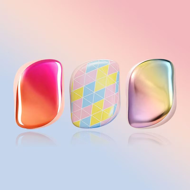 コンパクトヘアブラシ ミニブラシ ヘアブラシ くし 櫛 カバー付き ヘアーブラシ 髪 サラサラ コンパクトスタイラー 各種 カラー選択 ヘアブラシ 持ち運び 持ち歩き 旅行 ブラシ ツヤツヤ ヘアケア タングルティーザー ヘアブラシ さらツヤ