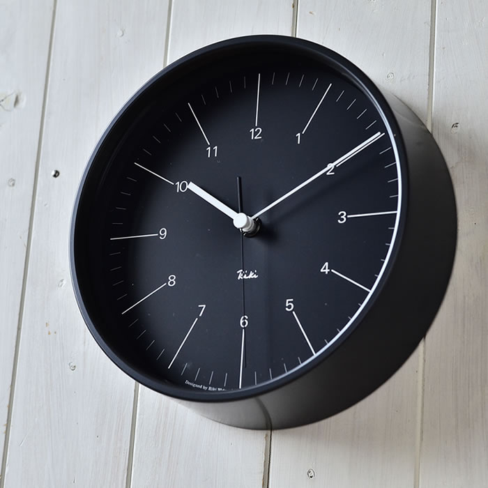 Rakuten - タカタレムノス レムノス リキ スチールクロック 掛け時計 WR24-10 Lemnos 24RIKI STEEL CLOCK 壁掛け時計 おしゃれ ホワイト ブラック スチール モダン シンプル 日本製 渡辺力 スイープ ギフト プレゼント 静か