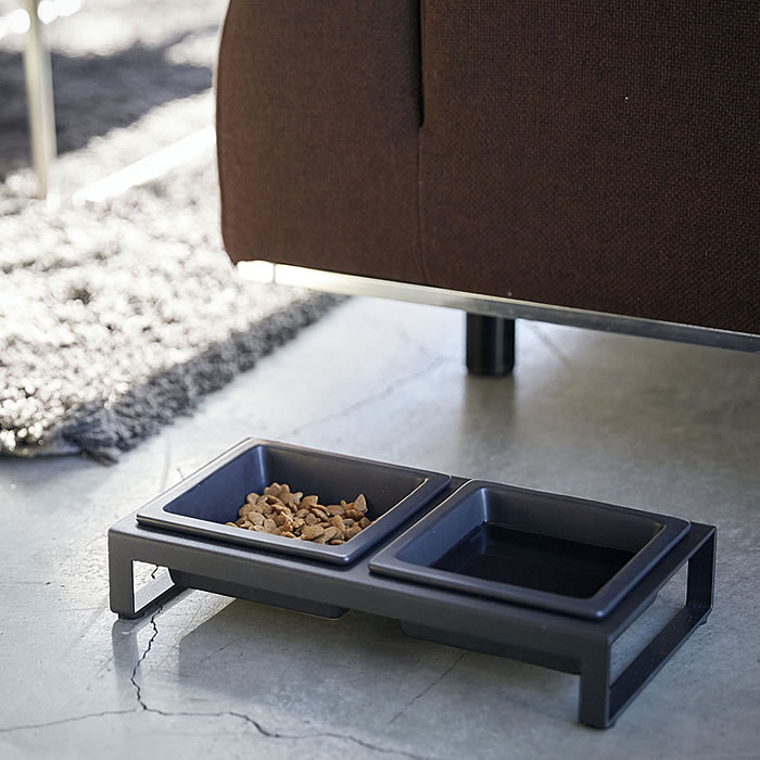 タワーtowerペットフードボウルスタンドセット陶器ペット用品ホワイトブラック42064207猫フードボウルフードボール餌入れ犬ペット食器台スタンドテーブル水入れカリカリウエットおしゃれモノトーン山崎実業