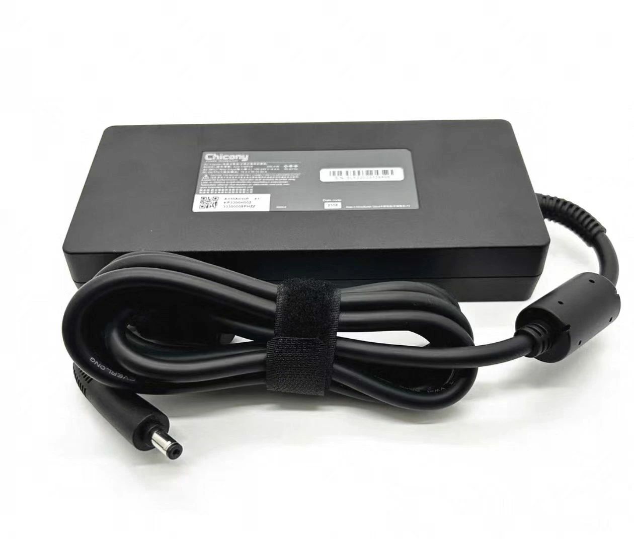 商品名 300W 薄型電源アダプター 型番 CHICONY A23-330P2A INPUT 100-240V 50/60HZ OUTPUT 19.5V 16.92A 330W DCコネクタ 丸型 外径約5.5mmФ　内径1.7mmФ 対応機種一部 ACER 300N22C3 PH317 保証 1 年間の製品保証 パッケージ内容 ACアダプター、ACケーブル商品名 300W 薄型電源アダプター 型番 CHICONY A23-330P2A INPUT 100-240V 50/60HZ OUTPUT 19.5V 16.92A 330W DCコネクタ 丸型 外径約5.5mmФ　内径1.7mmФ 対応機種一部 ACER 300N22C3 PH317 保証 1 年間の製品保証 パッケージ内容 ACアダプター、ACケーブル