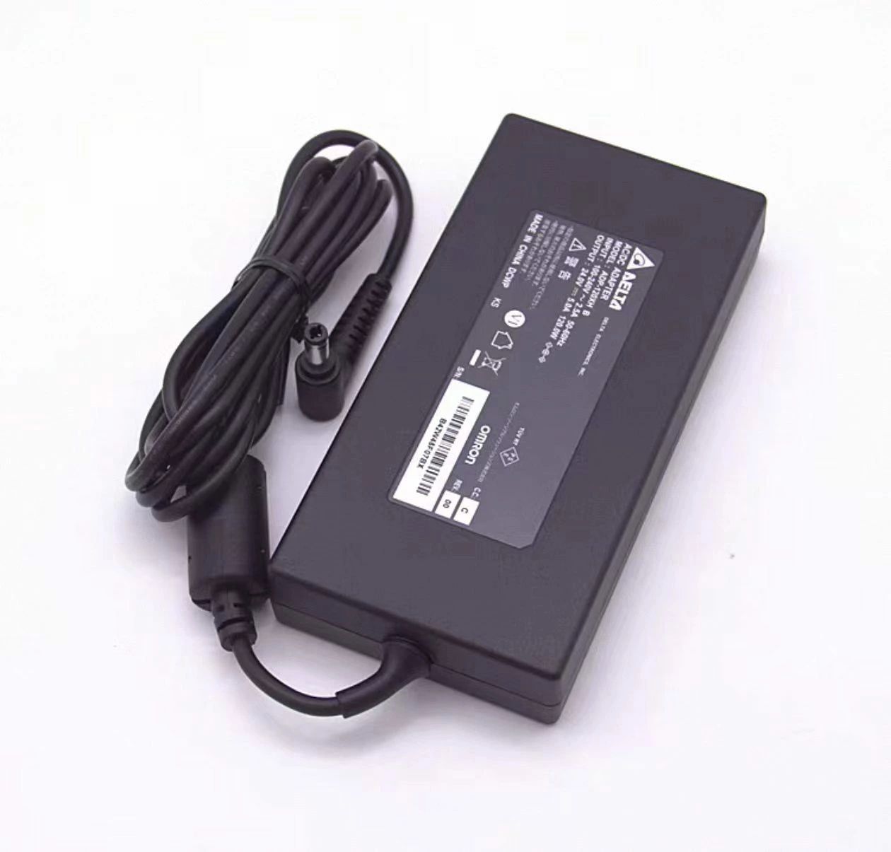 型番(指定不可) ADP-90WHKB 入力 電圧100V-240V 50/60Hz 出力 19.5V 4.62A 90W コネクタ 5.5mm*2.5mm 保証 1年間の製品保証（お渡し日より） ご注意 ※出荷前は動作確認済みます。 ※メーカーの製品更新により、生産ロットが、標識若干違う場合があります。 ※元箱や取説、品質保証カードなど付属されていない簡易包装の商品でございます。 ※在庫状況によって商品を配送しますので、型番の指定はできかねます。 生産国 CHINA型番(指定不可) ADP-90WHKB 入力 電圧100V-240V 50/60Hz 出力 19.5V 4.62A 90W コネクタ 5.5mm*2.5mm 保証 1年間の製品保証（お渡し日より） ご注意 ※出荷前は動作確認済みます。 ※メーカーの製品更新により、生産ロットが、標識若干違う場合があります。 ※元箱や取説、品質保証カードなど付属されていない簡易包装の商品でございます。 ※在庫状況によって商品を配送しますので、型番の指定はできかねます。 生産国 CHINA