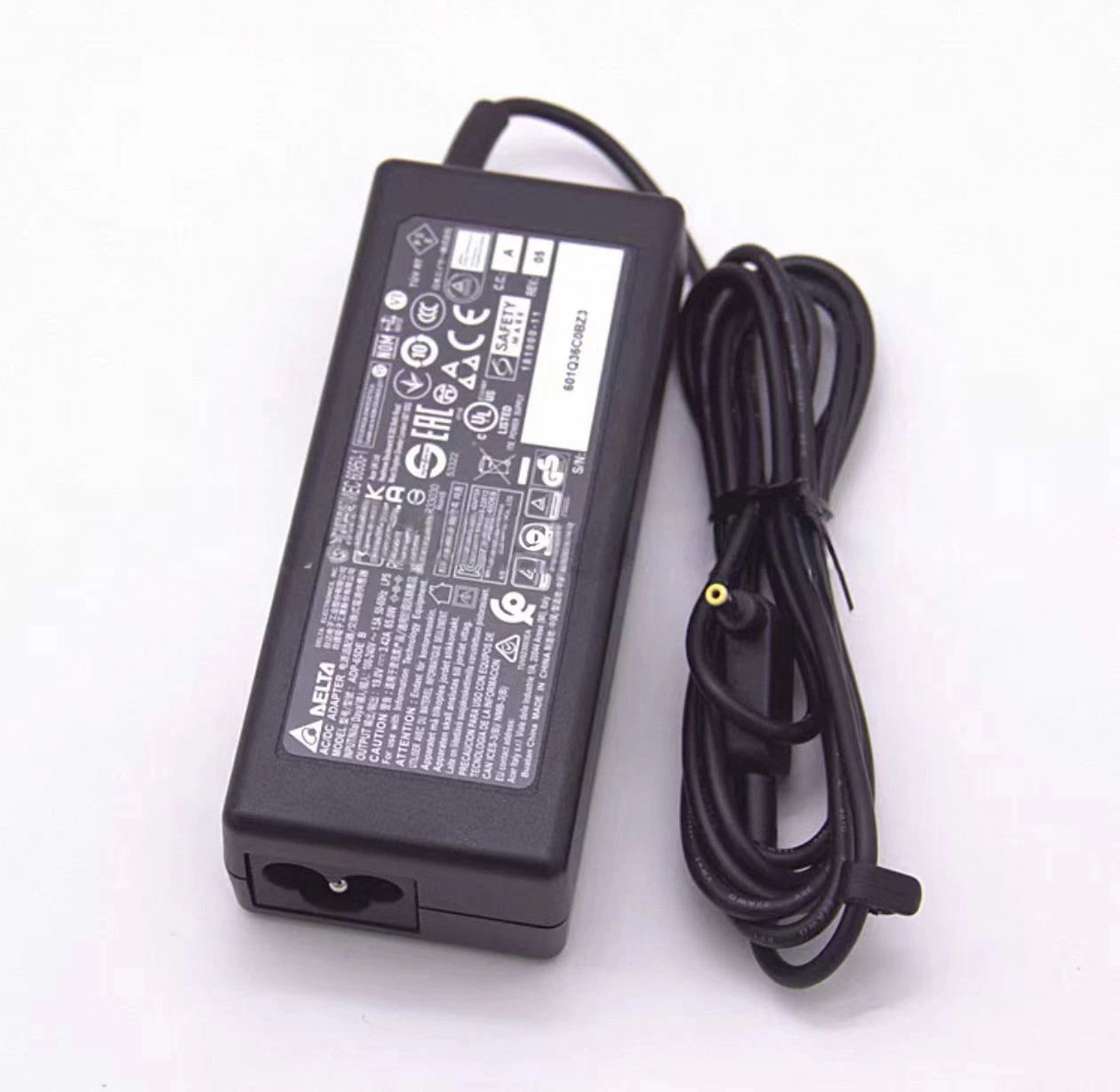 商品詳細 型番(指定不可) ADP-65DEB 入力 電圧100V-240V 50/60Hz 出力 19V3.42A 65W コネクタ 3.0mm*1.1mm 対応機種 ACER 付属品 PSE規格電源ケーブル 保証 1年間の製品保証（お渡し日より） ご注意 ※出荷前は動作確認済みます。 ※メーカーの製品更新により、生産ロットが、標識若干違う場合があります。 ※元箱や取説、品質保証カードなど付属されていない簡易包装の商品でございます。 ※在庫状況によって商品を配送しますので、型番の指定はできかねます。 生産国 CHINA商品詳細 型番(指定不可) ADP-65DEB 入力 電圧100V-240V 50/60Hz 出力 19V3.42A 65W コネクタ 3.0mm*1.1mm 対応機種 ACER 付属品 PSE規格電源ケーブル 保証 1年間の製品保証（お渡し日より） ご注意 ※出荷前は動作確認済みます。 ※メーカーの製品更新により、生産ロットが、標識若干違う場合があります。 ※元箱や取説、品質保証カードなど付属されていない簡易包装の商品でございます。 ※在庫状況によって商品を配送しますので、型番の指定はできかねます。 生産国 CHINA
