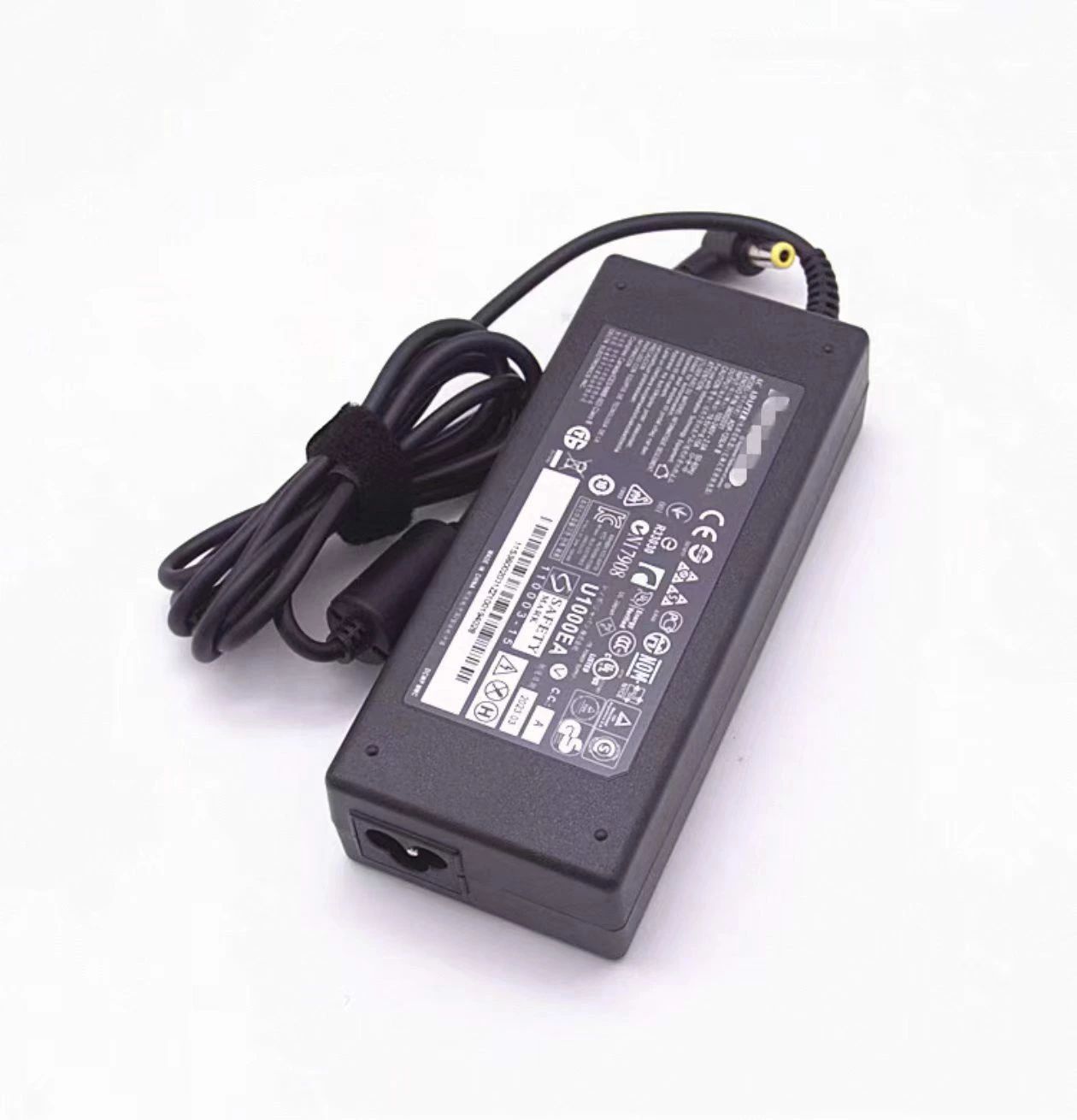 商品詳細 型番(指定不可) ADP-120LHB 入力 電圧100V-240V 50/60Hz 出力 19.5V6.15A 120W コネクタ 6.3mm*3.0mm 対応機種 LENOVO IDEACENTER A A300 A305 A320 A520 A600 A600T A700 A710 A720 A310 LENOVO IDEACENTER B B3R B300 B300Z B305Z B320 B325 B340 B345 LENOVO C C100 C300 C305 C320 C325 C340 C440 C445 C540 C3R 付属品 PSE規格電源ケーブル 保証 1年間の製品保証（お渡し日より） ご注意 ※出荷前は動作確認済みます。 ※メーカーの製品更新により、生産ロットが、標識若干違う場合があります。 ※元箱や取説、品質保証カードなど付属されていない簡易包装の商品でございます。 ※在庫状況によって商品を配送しますので、型番の指定はできかねます。 生産国 CHINA商品詳細 型番(指定不可) ADP-120LHB 入力 電圧100V-240V 50/60Hz 出力 19.5V6.15A 120W コネクタ 6.3mm*3.0mm 対応機種 LENOVO IDEACENTER A A300 A305 A320 A520 A600 A600T A700 A710 A720 A310 LENOVO IDEACENTER B B3R B300 B300Z B305Z B320 B325 B340 B345 LENOVO C C100 C300 C305 C320 C325 C340 C440 C445 C540 C3R 付属品 PSE規格電源ケーブル 保証 1年間の製品保証（お渡し日より） ご注意 ※出荷前は動作確認済みます。 ※メーカーの製品更新により、生産ロットが、標識若干違う場合があります。 ※元箱や取説、品質保証カードなど付属されていない簡易包装の商品でございます。 ※在庫状況によって商品を配送しますので、型番の指定はできかねます。 生産国 CHINA