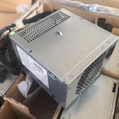 ※ご注文製品の適合につきましては、お使いのメーカー名、本体型番、純正品型番(部品品番)、サイズの4点をご確認ください。 ※注意※：メーカーの製品更新により、生産ロットが、標識若干違う場合があります。 ※販売終了品の場合、別メーカ型番の互換品での納品となることがございます。 ※バルク品の為、外箱やメーカー保証書、取説は付属しておりません！また梱包、運送時にできた多少の汚れ、傷、へこみがある場合もあります。 ※部品交換時はすべての電源（バッテリなど）を外してください。 ※パソコンの部品は通常メーカー内部取扱い品ですので、説明書などはございません。交換方法は機種の構造によって違いますので、実物を見ない限り判断しかねます。 ※注文商品について。8-10日ほどかかると予想されます、予めご了承ください。 ★☆★ご覧いただき誠にありがとうございます。★☆★ ★★★★領収書の発行も可能なので、必要な場合、ご連絡ください。 ★★★★すべての商品は発送前には、作動確認しております。 ☆☆☆☆☆万一初期不良の場合は交換いたしますので、商品到着後30日以内にご連絡をお願いいたします。商品情報 商品状態：中古品 ※パワー：400W ※対応機種： HP Z210 ※DPS-400AB-13A 619397-001 619564-001 ●複数在庫。 同梱可能