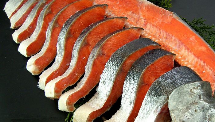北洋産 甘塩 天然 紅鮭 切身 鮭 さけ サケ しゃけ シャケ 切り身 紅サケ お弁当 おかず 北海道 函館 はこだて ふるさと