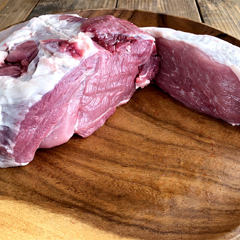 【ふるさと納税】【放牧豚】モモかたまり 1kg以上 お肉 豚肉 豚 もも肉 モモブロック しゃぶしゃぶ 冷凍 北海道 F4F-2237
