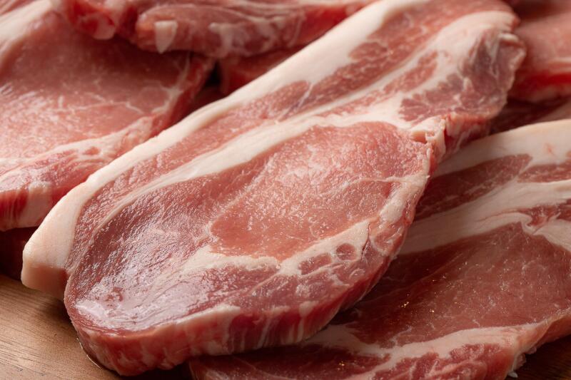 【ふるさと納税】【北島麦豚】豚カツ・焼肉ロース＆ひき肉セット 2kg 豚肉 豚ロース 豚ひき肉 ポーク 焼き肉用 カツ とんかつ ステーキ バーベキュー BBQ ハンバーグ 餃子 麻婆豆腐 北海道 余市町 送料無料