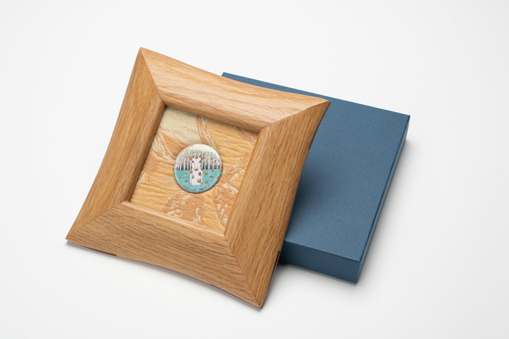 【ふるさと納税】旭川家具 七宝焼も飾れる「d-フレーム」