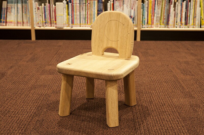 【ふるさと納税】旭川家具 キッズチェア〈ぞうさん〉のサムネイル