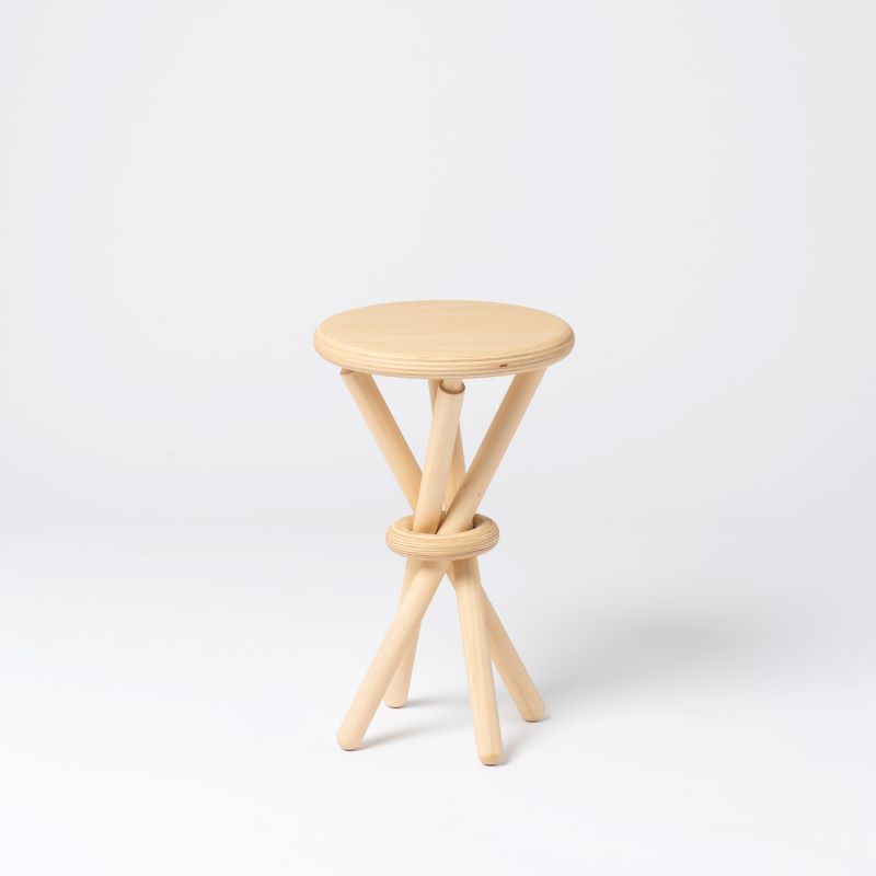 【ふるさと納税】旭川家具 樹工房「リンクルスツール」のサムネイル