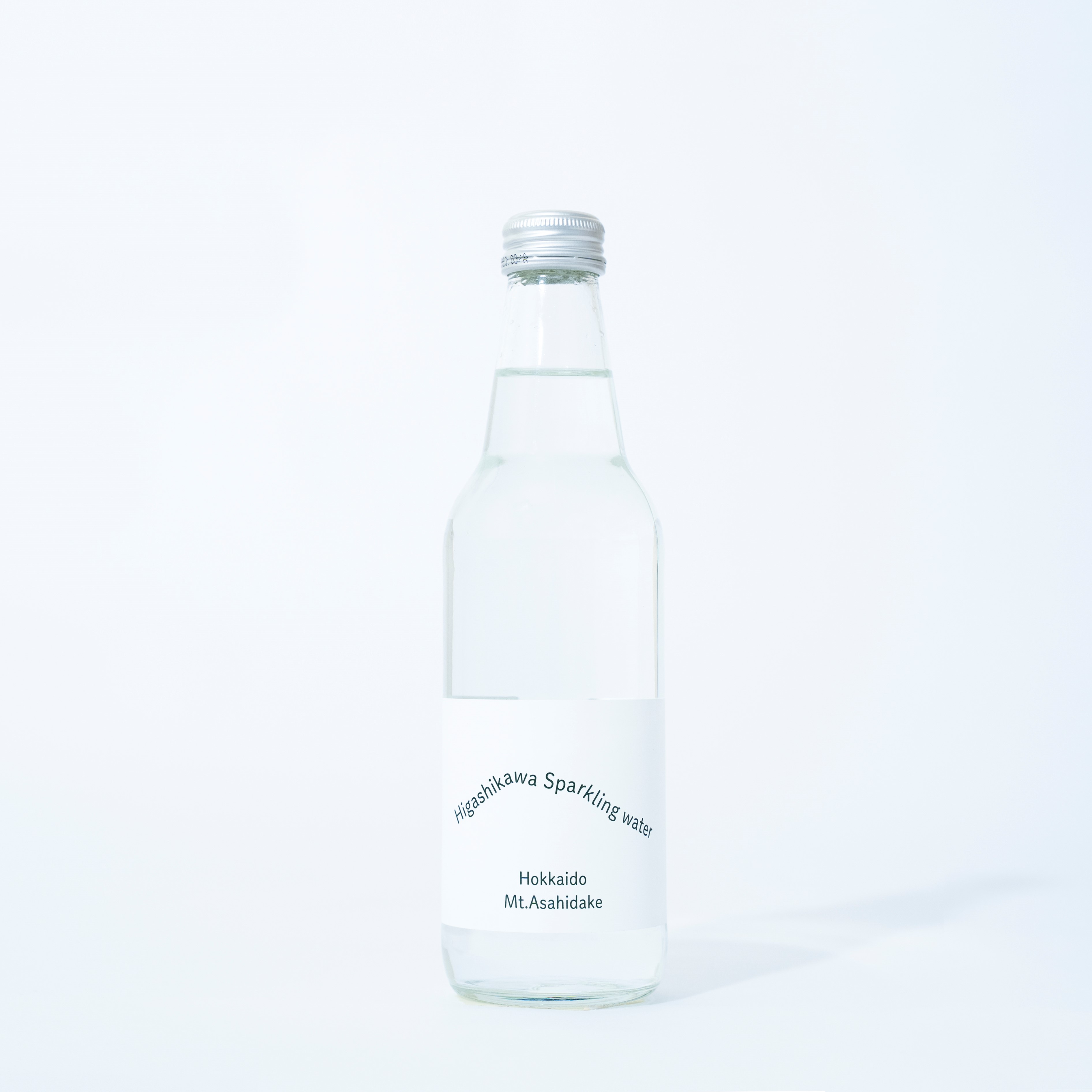 Higashikawa Sparkling water (東川スパークリングウォ—ター)Basic:微発泡タイプ 12本入り