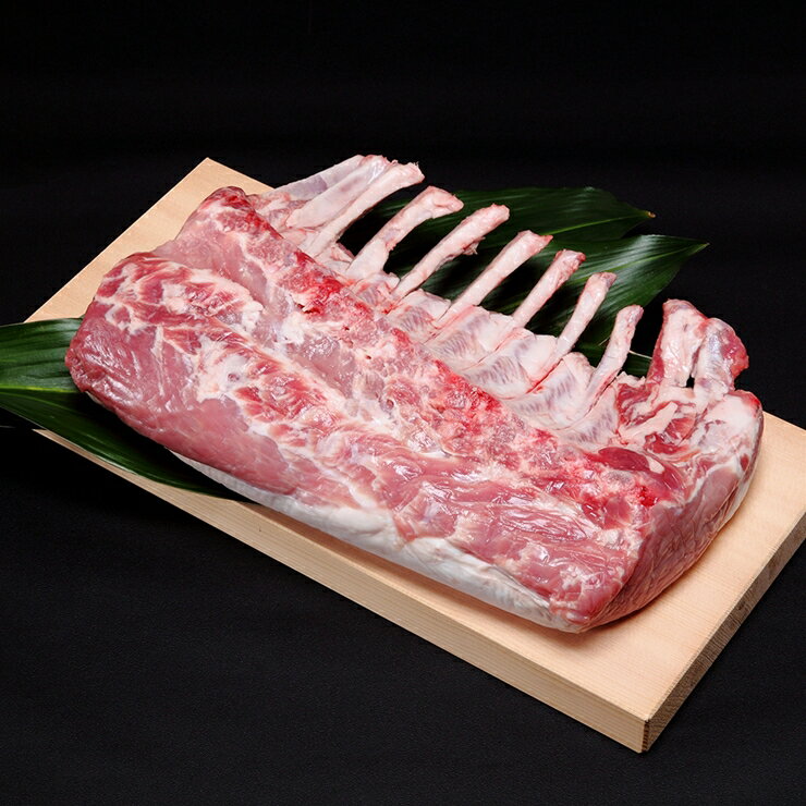 106 北海道産豚肉(骨付ロース)[3.0kg前後] 44,000円[豚肉 骨付 ロース 広大 土地 良質 水 雄大 環境 高品質 ブロック ステーキ ロースト ポーク 肉 北海道 新冠町 ]