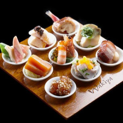 【ふるさと納税】【赤坂 中国料理】トゥーランドット臥龍居 or Wakiya一笑美茶樓 別海町Bコースお食事券1名様 （ふるさと納税 レストラン ランチ ディナー 東京 コース料理）